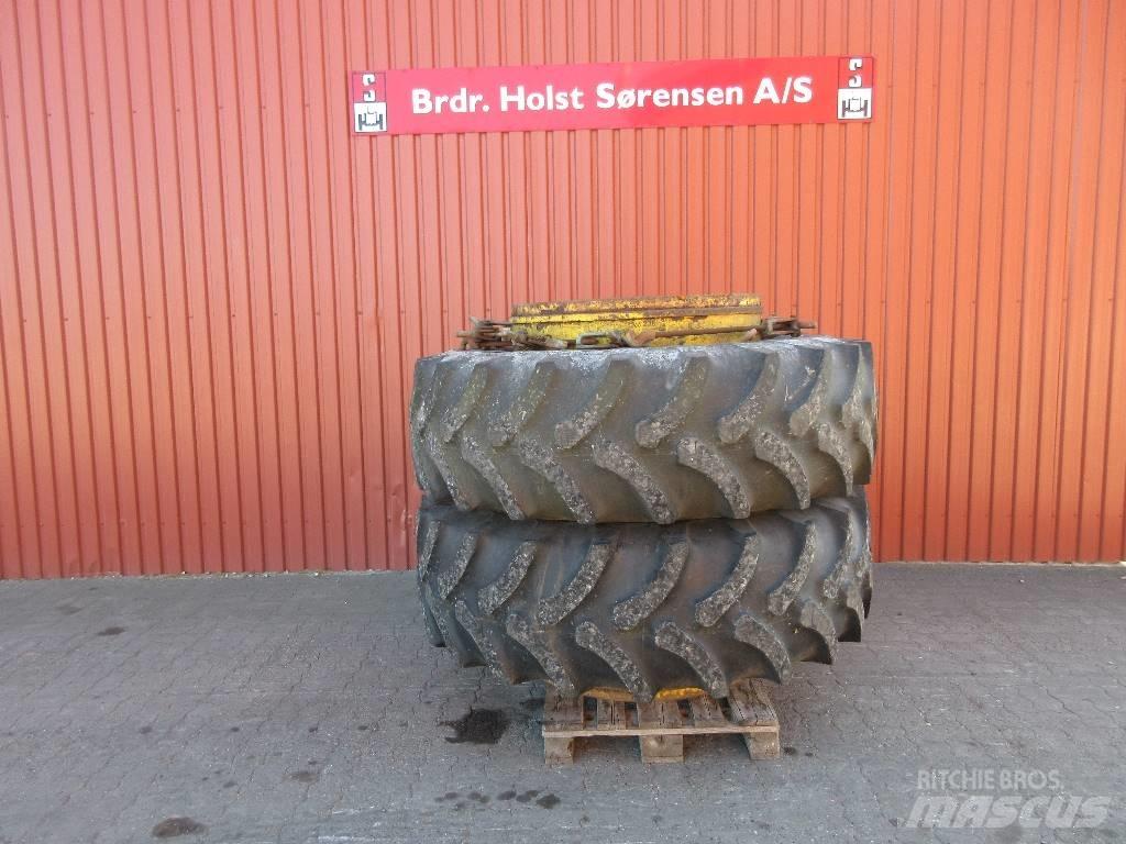 Firestone 20.8-38 Dekk, hjul og felger