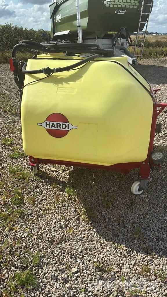 Hardi Fronttank 3-punktmonterte Sprøyter