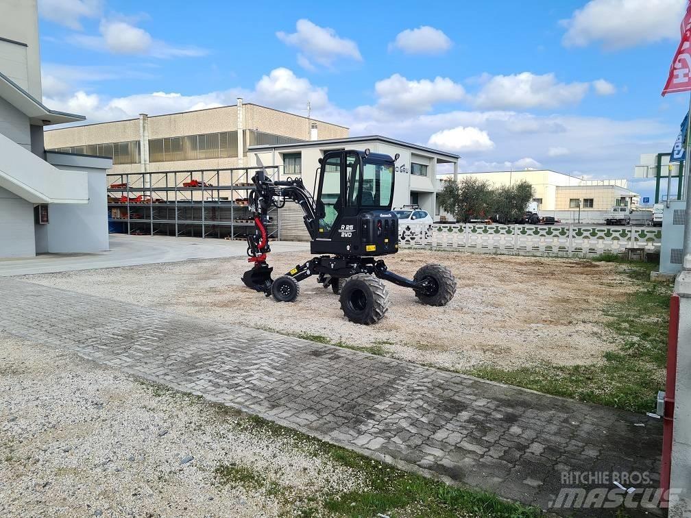 Euromach R25 Spesialtilpassede gravemaskiner
