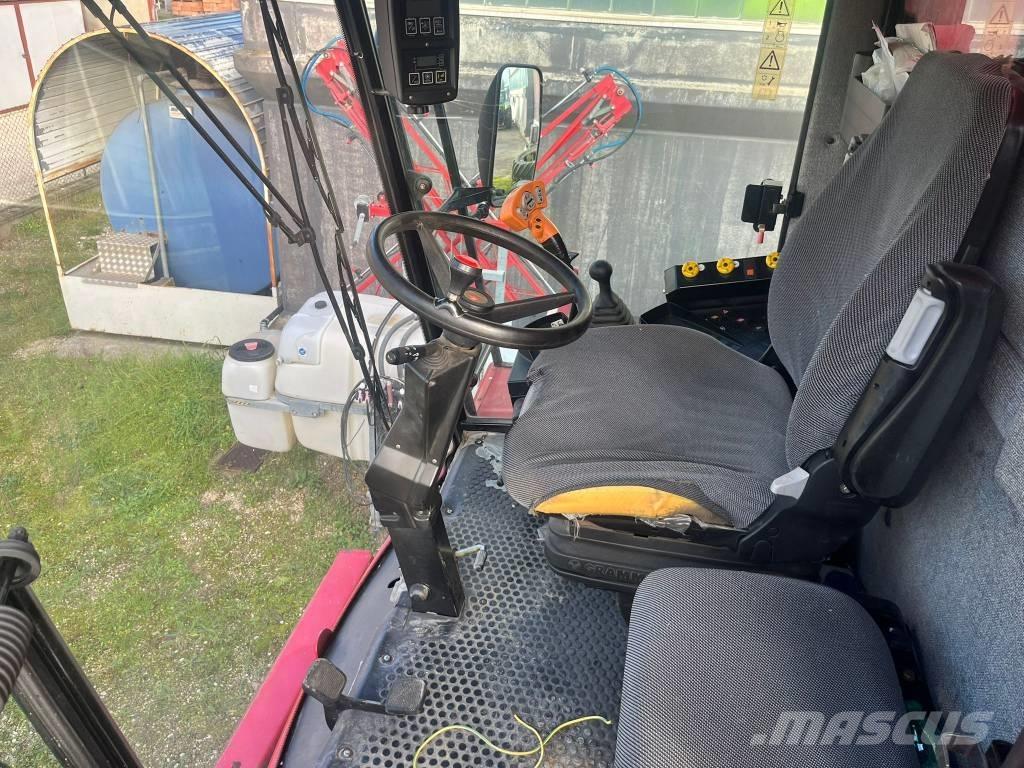 Laverda 25.50 Skurtreskere