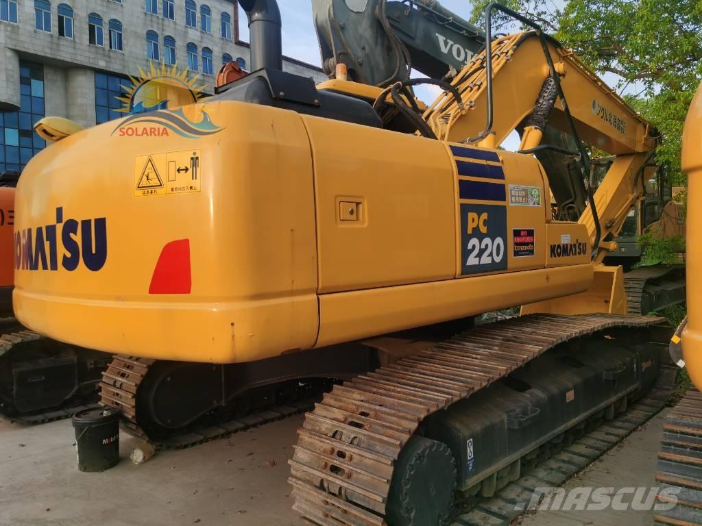 Komatsu PC 220-7 Beltegraver