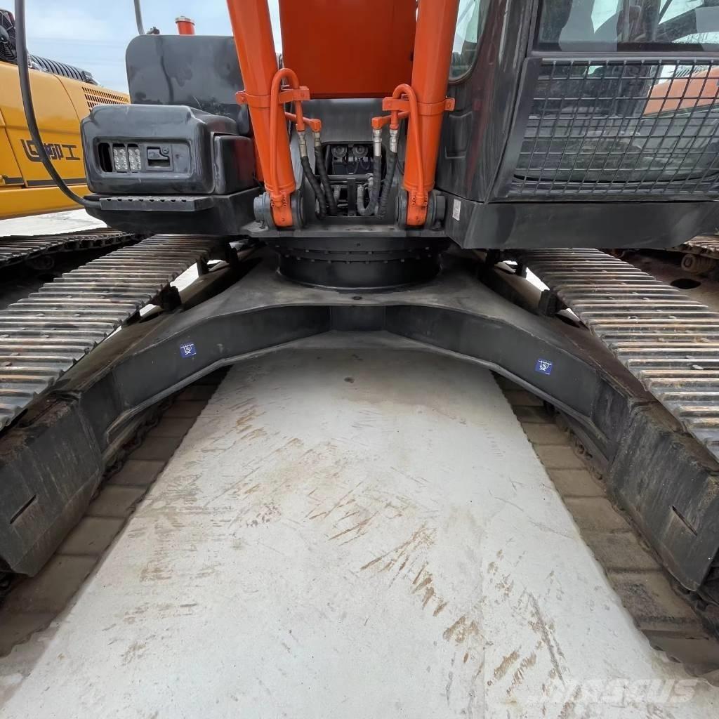 Hitachi ZX 240 Beltegraver