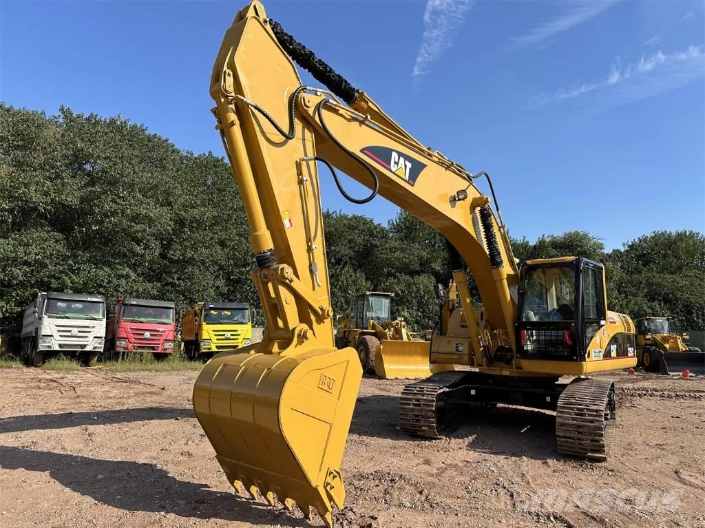 CAT 325 C Beltegraver