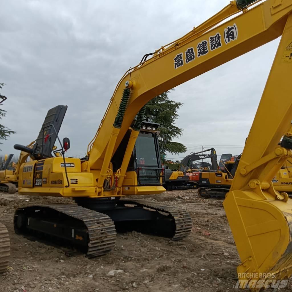 Komatsu PC 220-8 Beltegraver