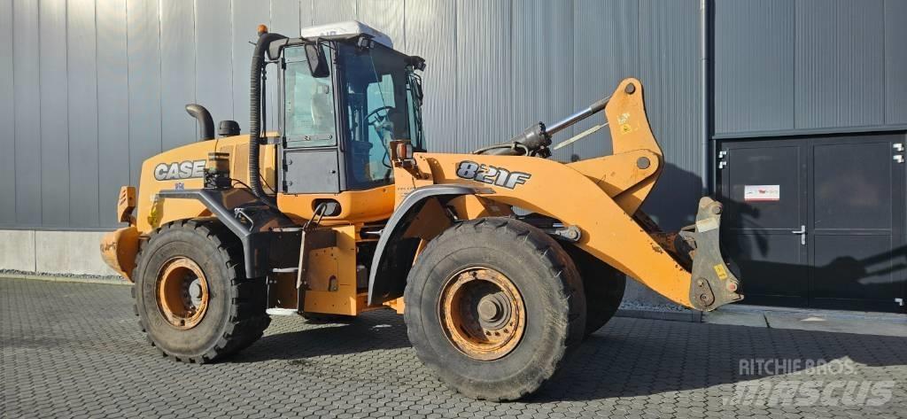 CASE 821 F Hjullastere