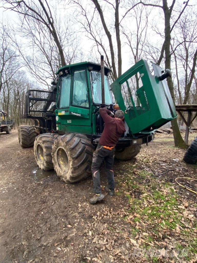 Timberjack 1410 B Lassbærere