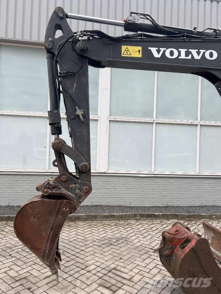 Volvo ECR 88 D    2016 Midigravere 7 - 12t