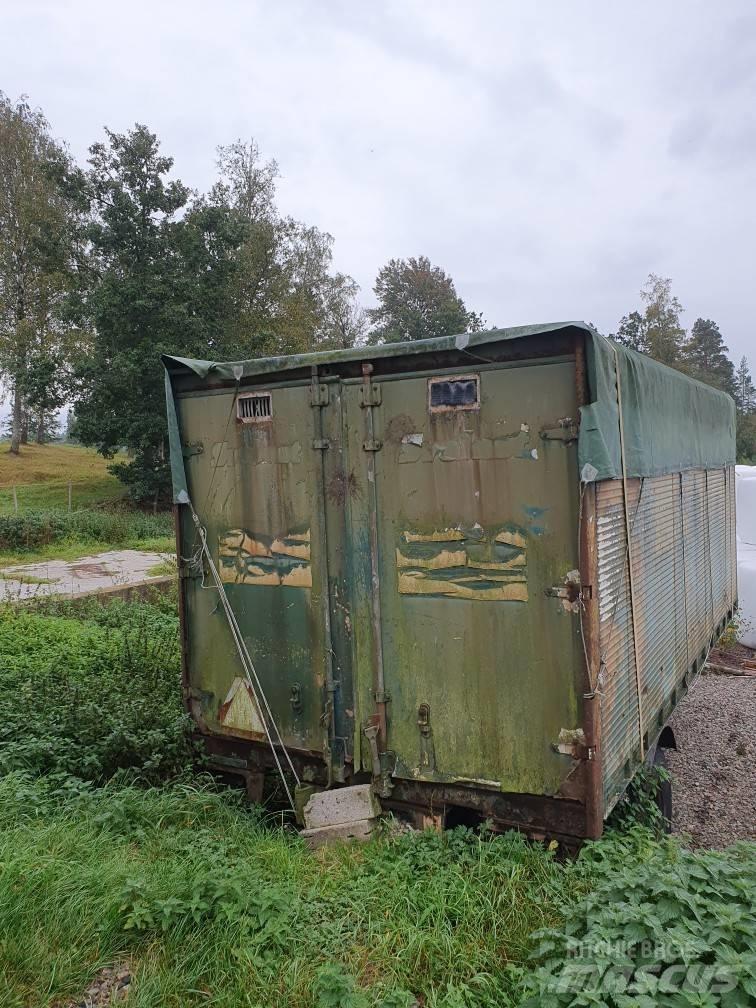 Scania skåpsvagn Andre Landbrukshengere