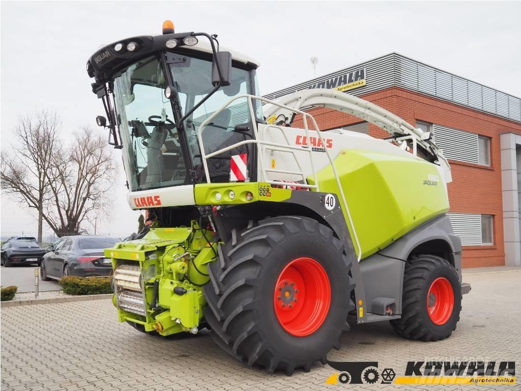 CLAAS Jaguar 860 4WD Selvdrevne fôrhøstere