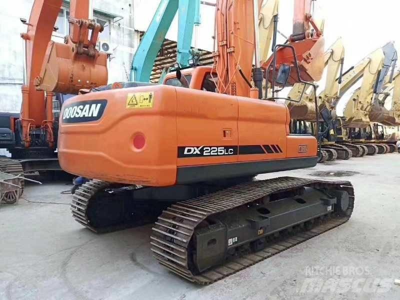 Doosan DX 225 Beltegraver