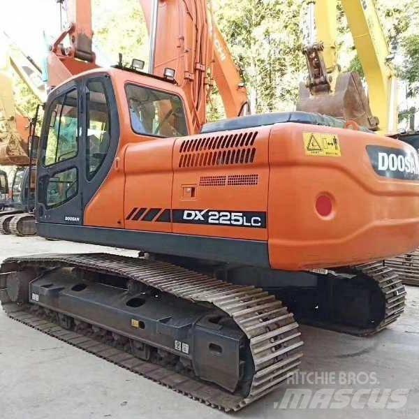Doosan DX 225 Beltegraver