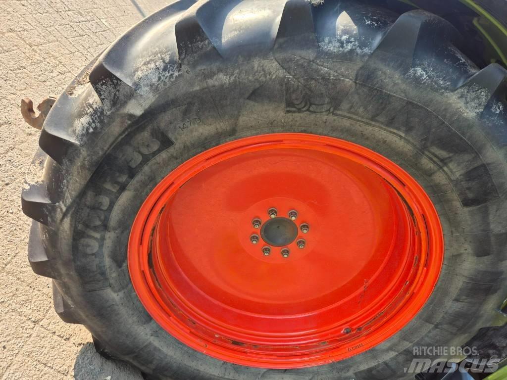 CLAAS Axos 340 Traktorer