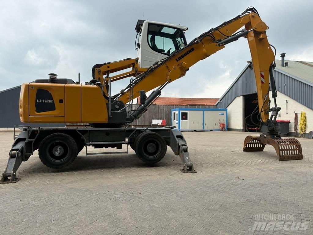 Liebherr LH 22 M Gravemaskiner for avfallshåndtering