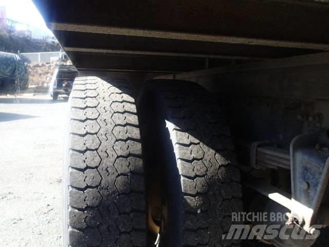 International 4300 Skapbiler