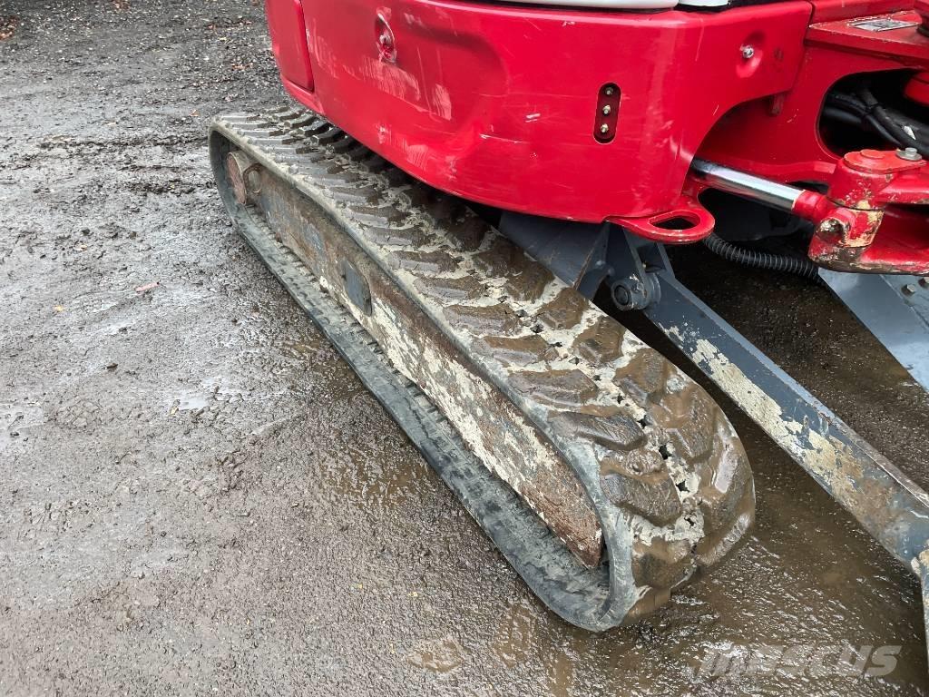 Takeuchi TB 325 R Minigravere <7t