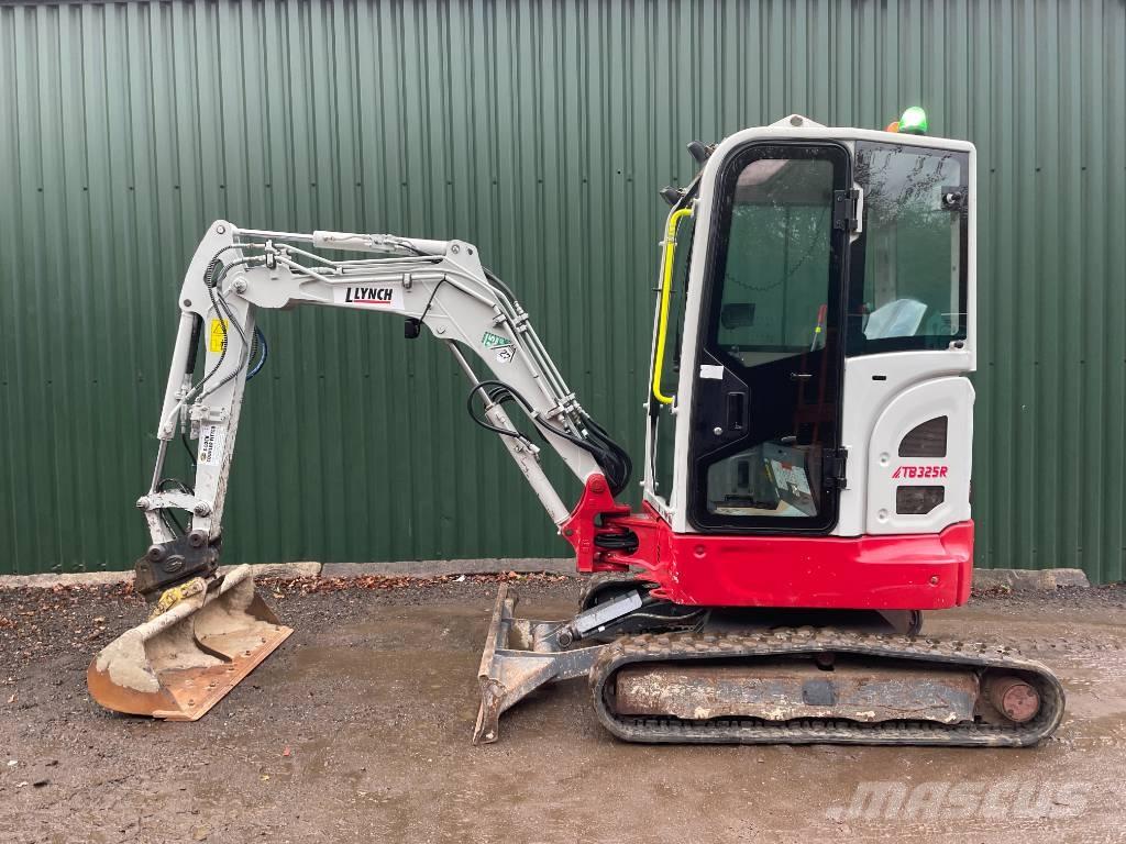 Takeuchi TB 325 R Minigravere <7t