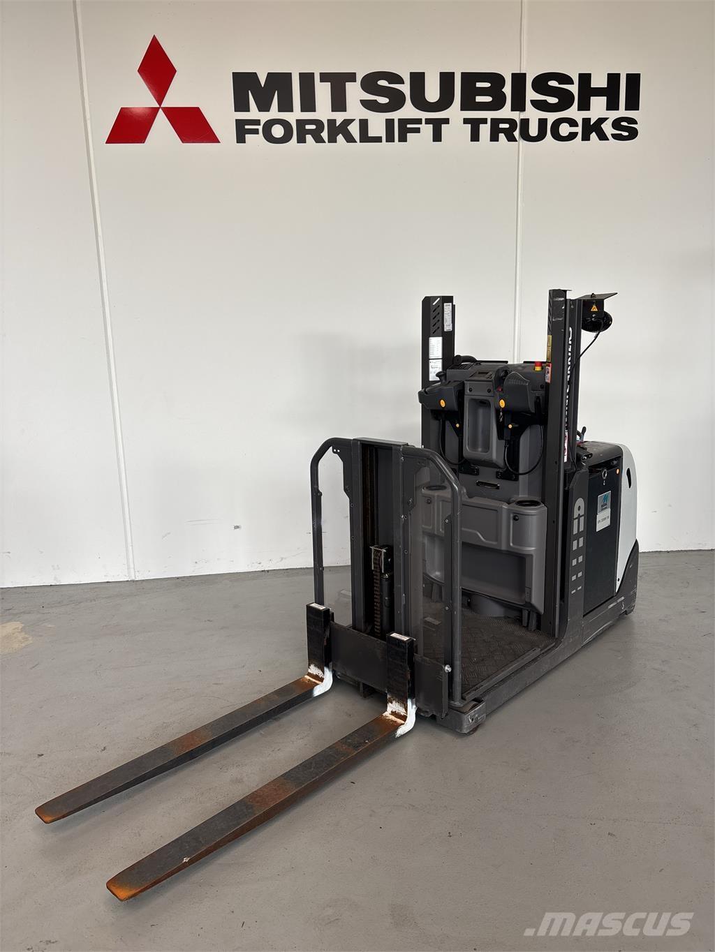 UniCarriers EPL100 Lavtløftende plukketruck