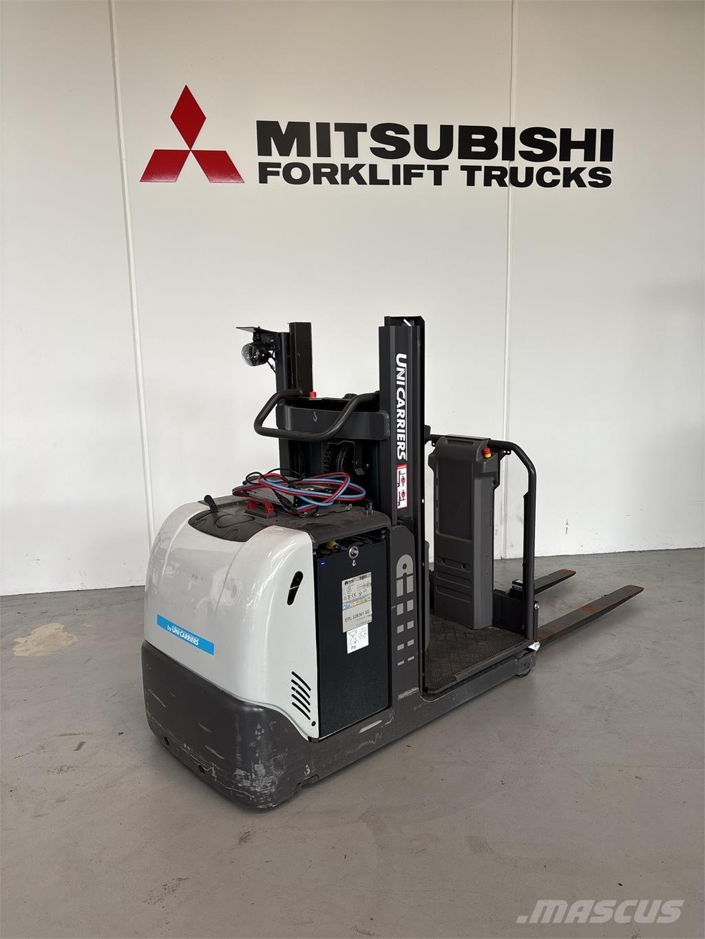 UniCarriers EPL100 Lavtløftende plukketruck