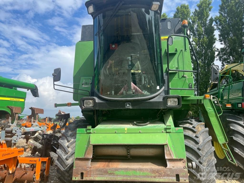 John Deere 1177 Skurtreskere