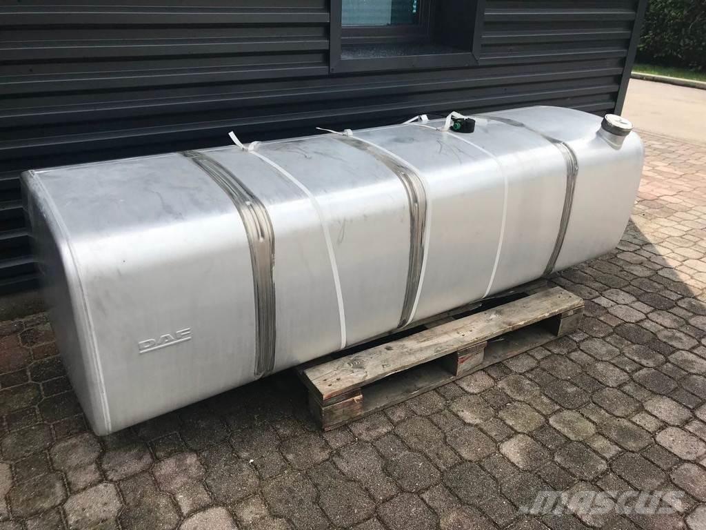 DAF 850 L Drivstoff og additiv tanker