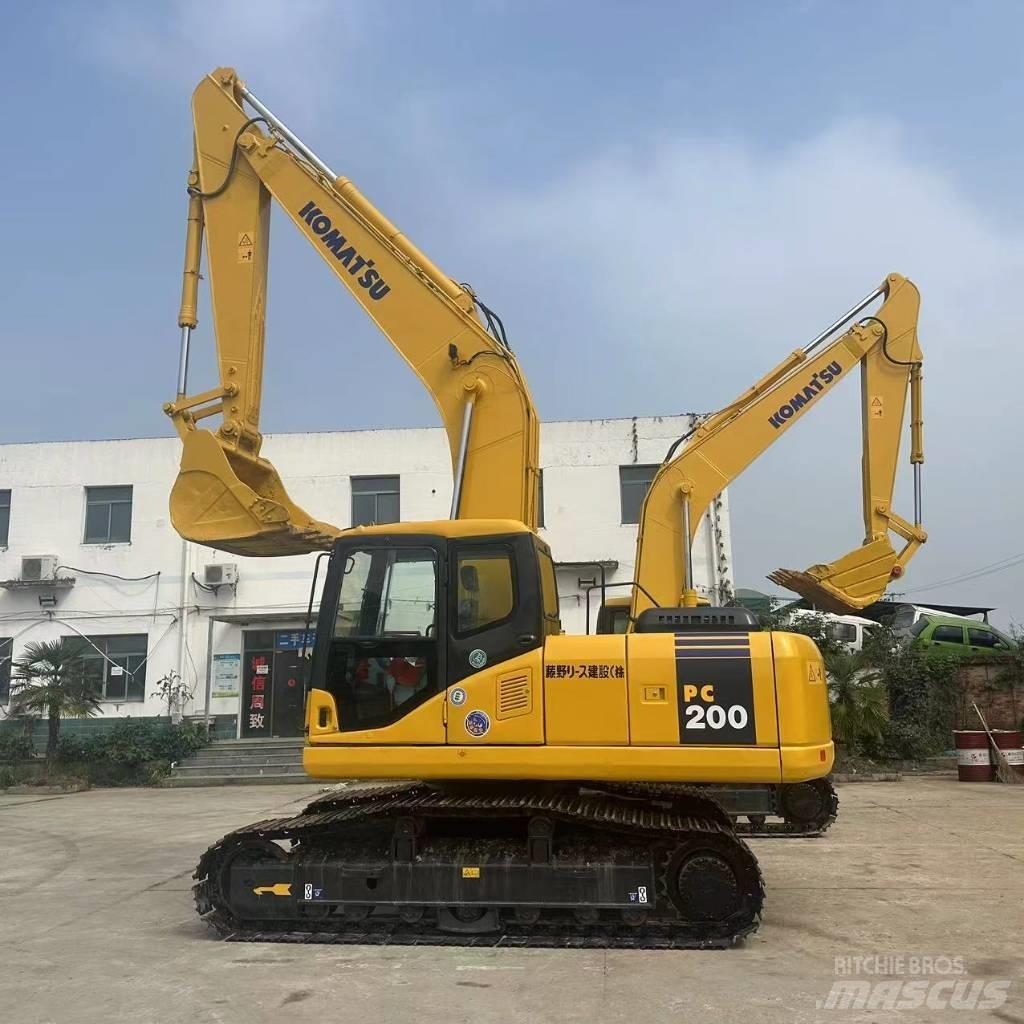 Komatsu PC 200-7 Beltegraver