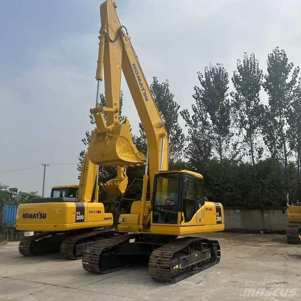 Komatsu PC 200-7 Beltegraver