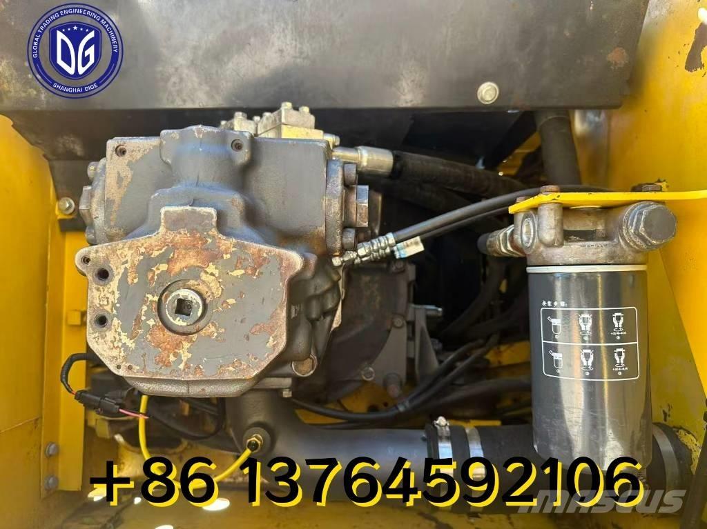 Komatsu PC 220 Beltegraver