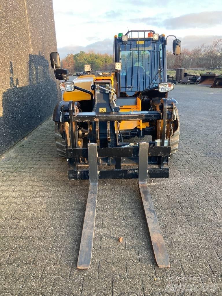 JCB 525-60 E Teleskoplastere