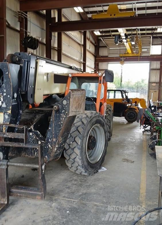 JLG 1055 Teleskoplastere
