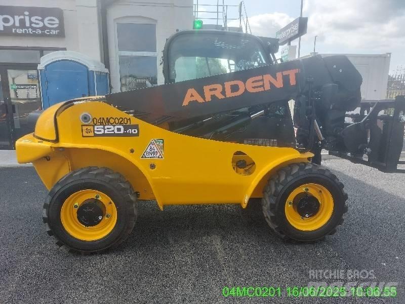 JCB 520-40 Teleskoplastere