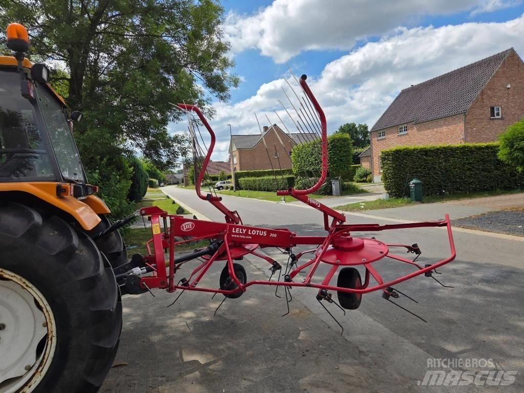 Lely Lotus 300 Combi Raker og høyvendere