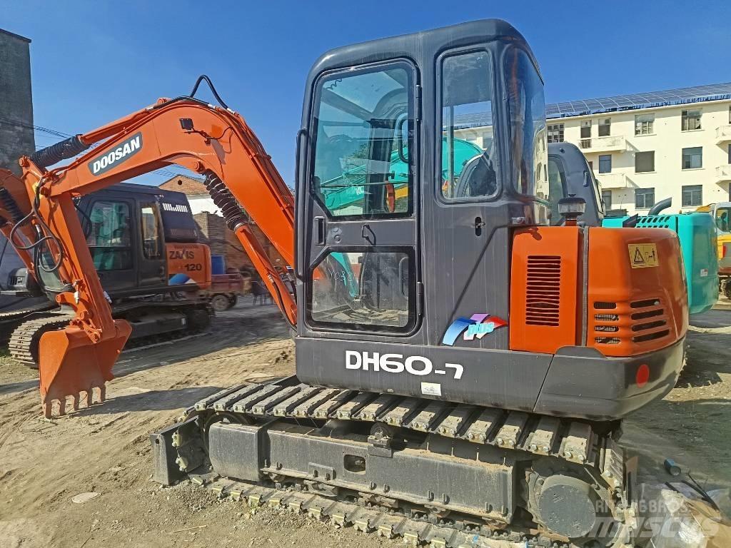 Doosan DH 60-7 Minigravere <7t