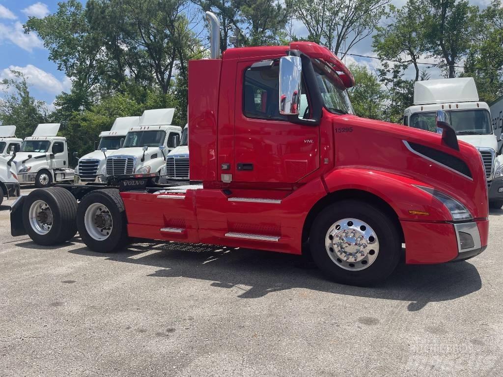 Volvo VNL64T300 Trekkvogner