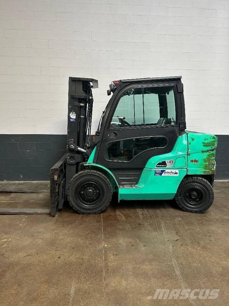 Mitsubishi FD 40 N Diesel Trucker