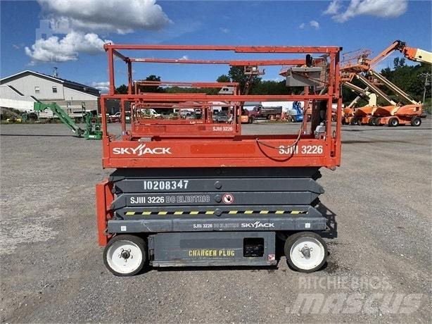 SkyJack SJ III 3226 Sakselifter
