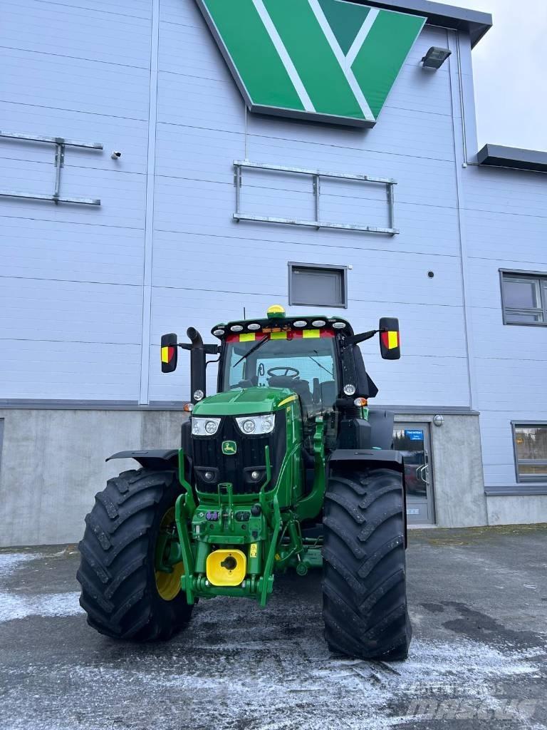 John Deere 6250 R Traktorer