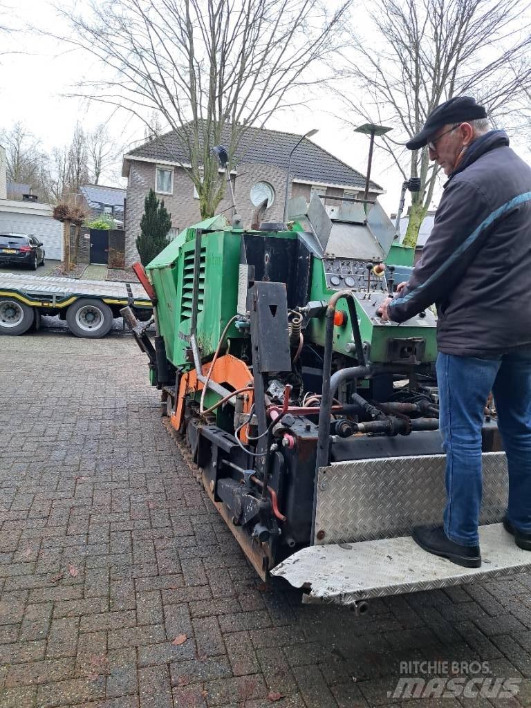 Demag 45 Asfaltutleggere