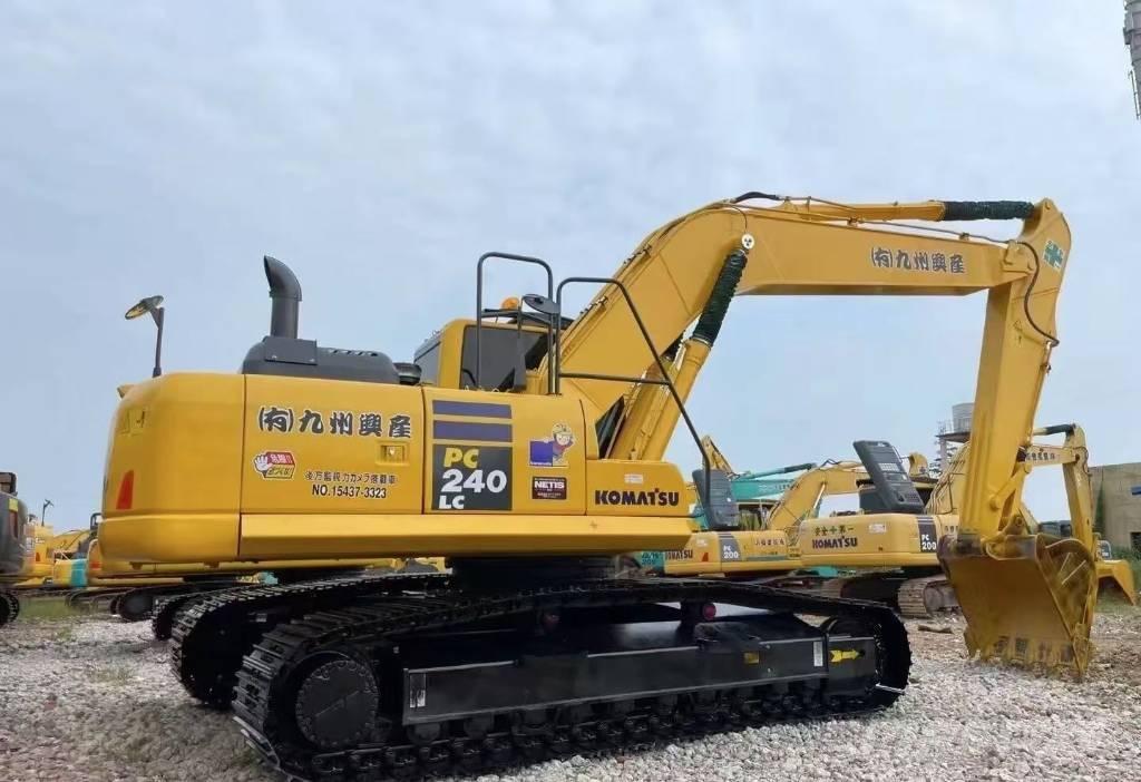 Komatsu PC 240 Beltegraver