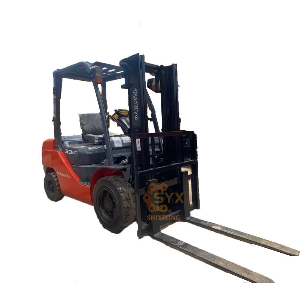 Toyota 30-5 FBL 25 Teleskoplastere