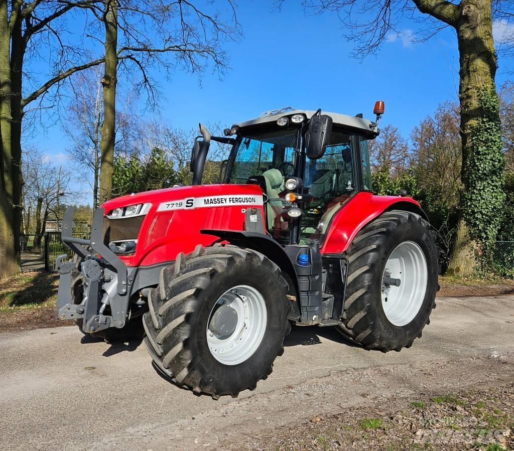Massey Ferguson 7719 Traktorer