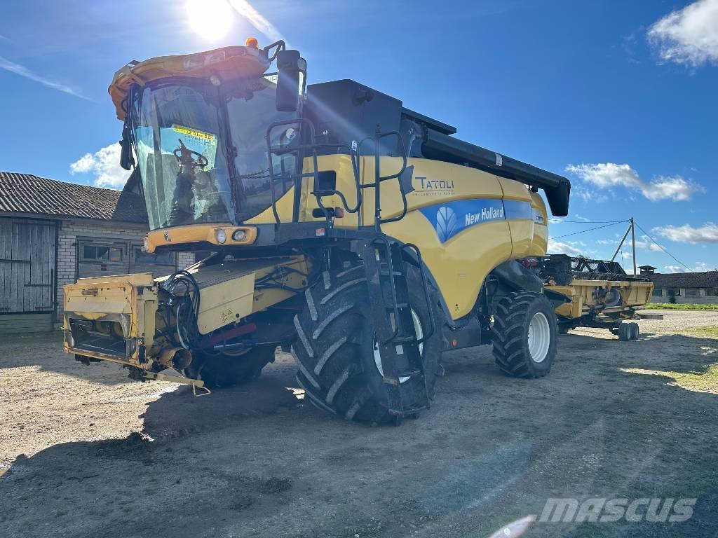 New Holland CX 8070 Skurtreskere