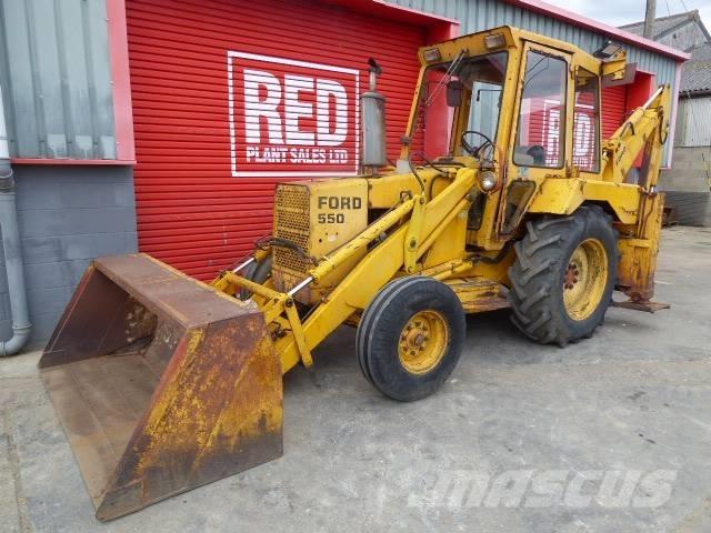 Ford 550 Traktorgravere