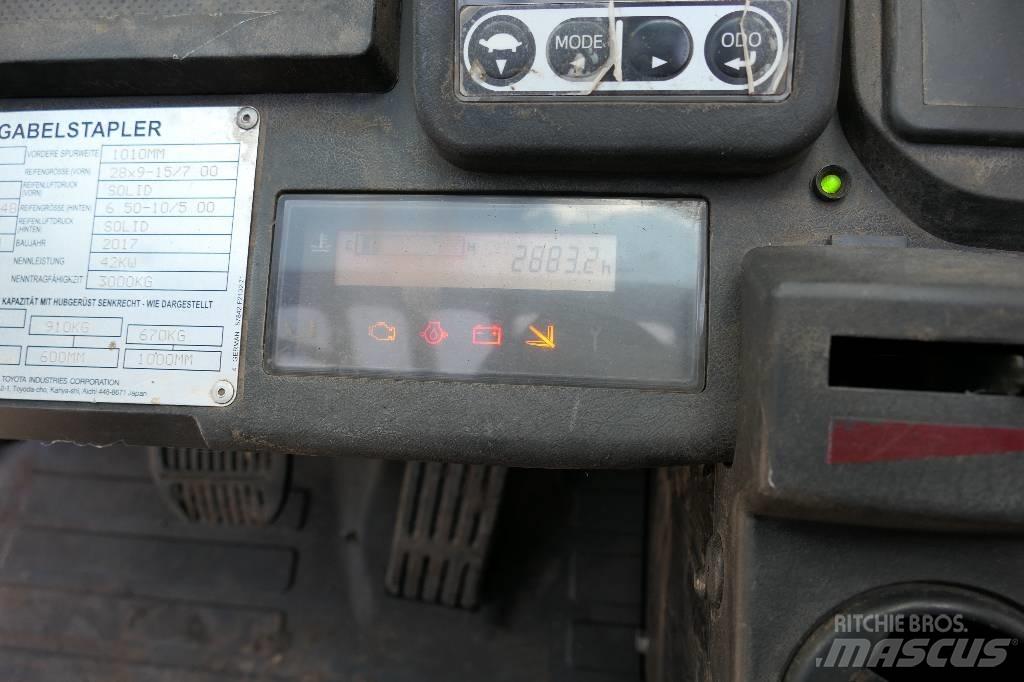 Toyota 02-8 FGF 30 Propan trucker