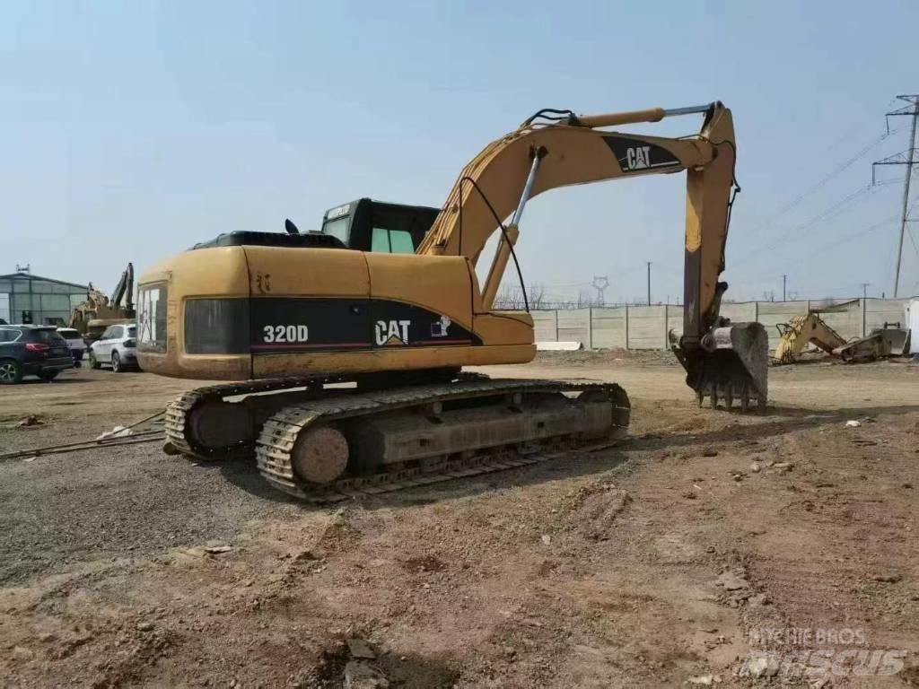 CAT 320 D L Beltegraver