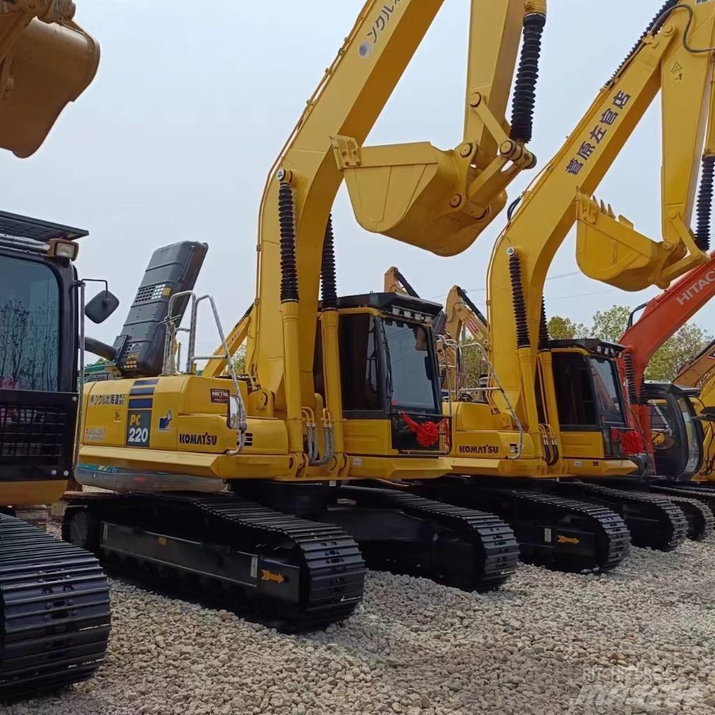 Komatsu PC 220 Beltegraver