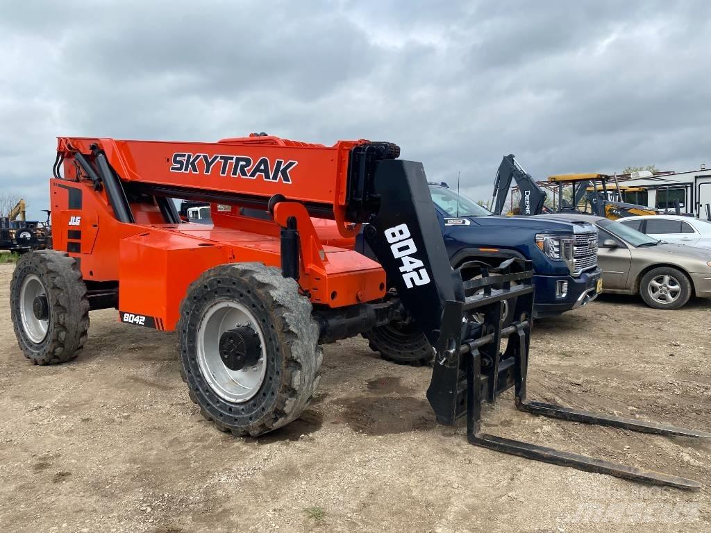 SkyTrak 8042 Teleskoplastere