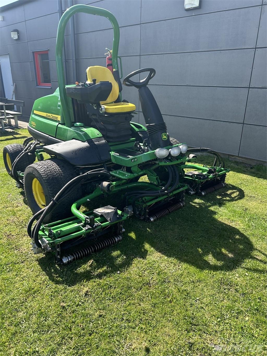 John Deere 7700A Fairway klippere