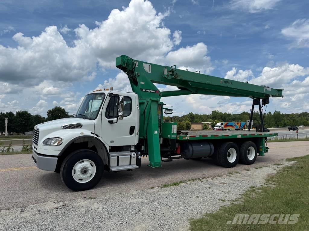 Freightliner M2 Beltegående Kran