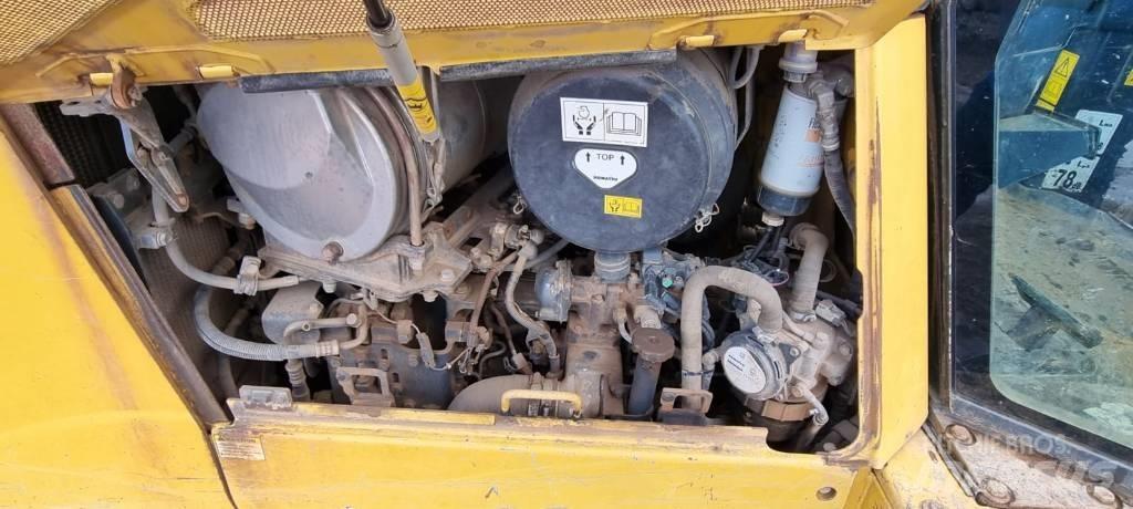 Komatsu D 65 PX-17 Dozere Beltegående