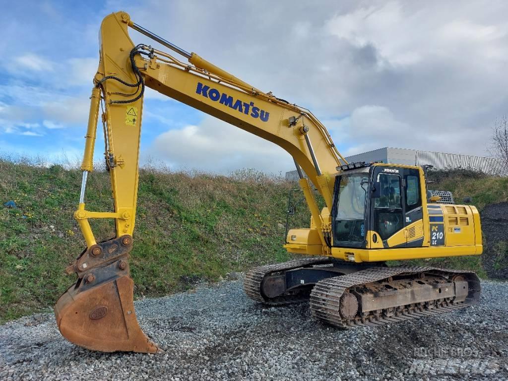 Komatsu PC210LC-11 Beltegraver